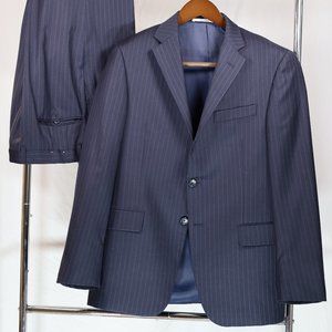 Hickey Freeman Milburn Navy Pinstripe Suit (40S)
